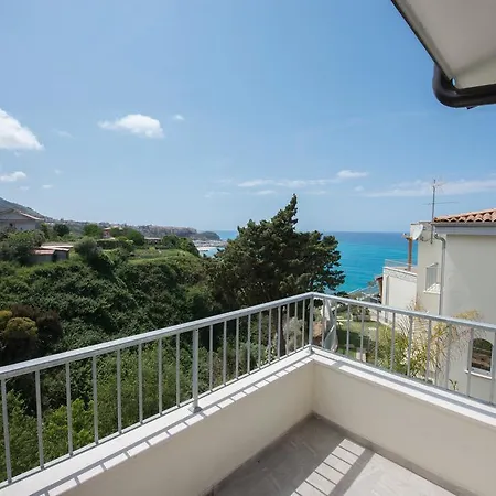 בית הארחה Borgo Degli Dei - Poseidone 2*