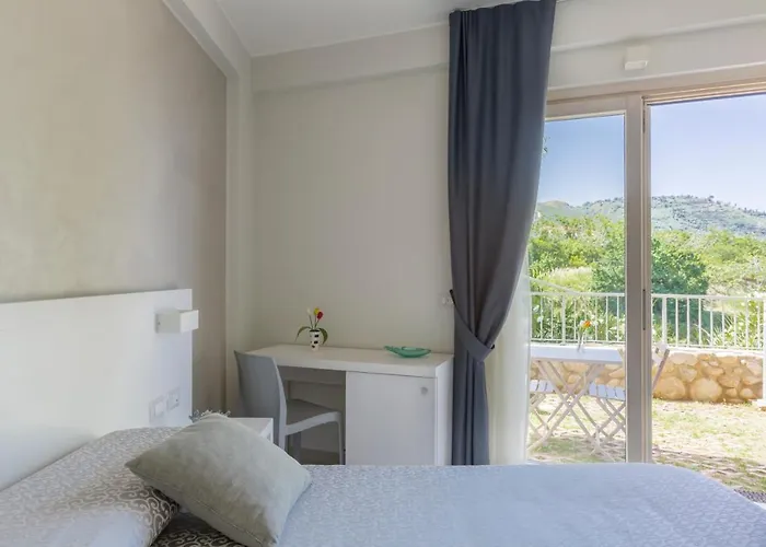 Borgo Degli Dei - Poseidone 4* 파르겔리아