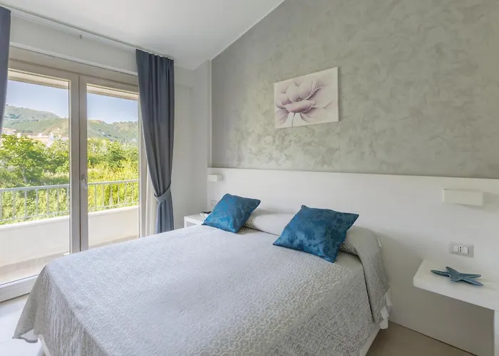 Borgo Degli Dei - Poseidone 4* 파르겔리아