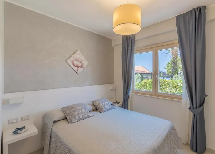 Borgo Degli Dei - Poseidone 4* 파르겔리아