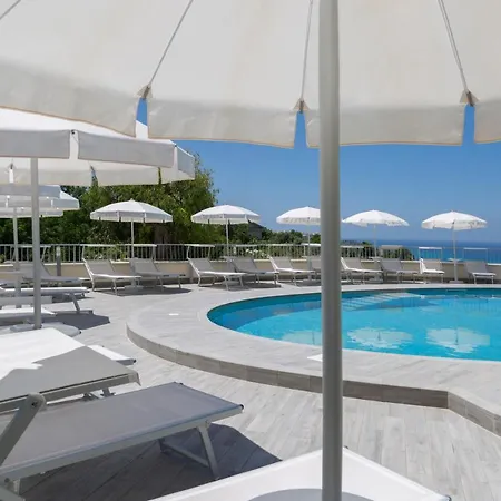 Borgo Degli Dei - Poseidone Pensionat 4*