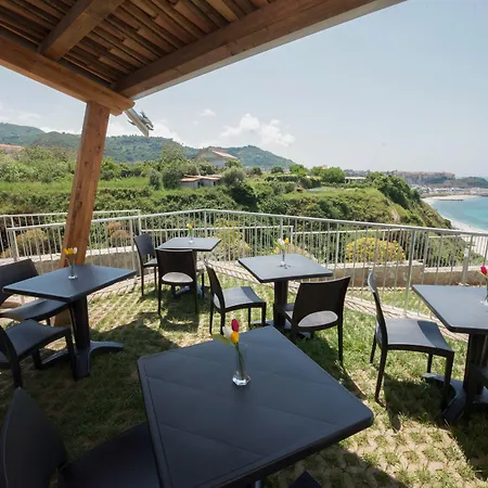 Borgo Degli Dei - Poseidone 4*