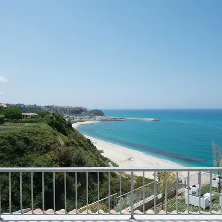 Borgo Degli Dei - Poseidone 게스트하우스 4*