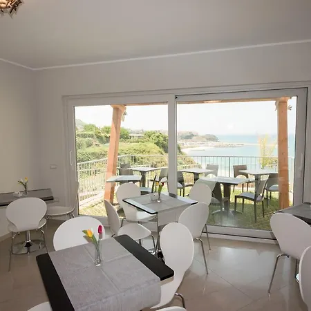 Borgo Degli Dei - Poseidone 2* Паргелия