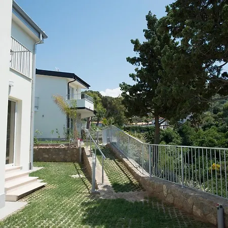 Borgo Degli Dei - Poseidone