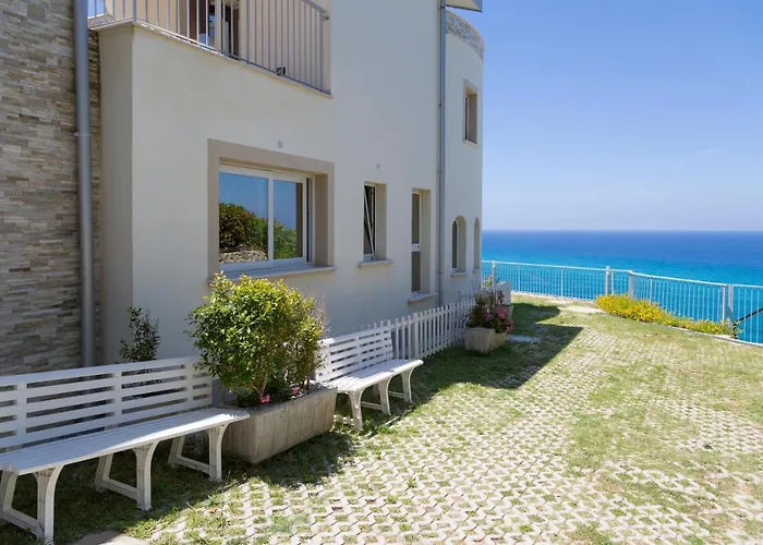 Borgo Degli Dei - Poseidone Pensjonat