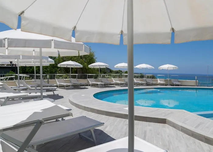 Borgo Degli Dei - Poseidone Pensjonat 4*