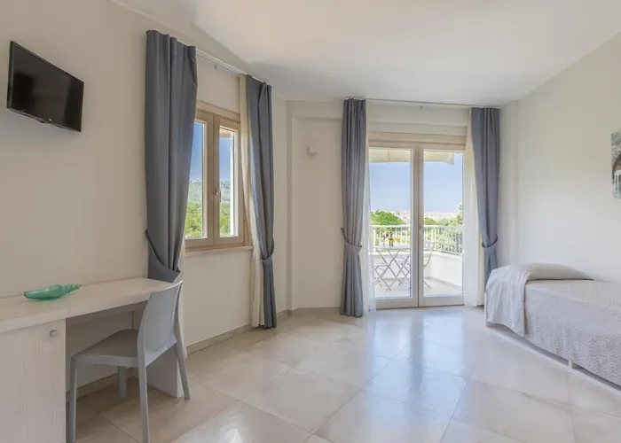 Borgo Degli Dei - Poseidone