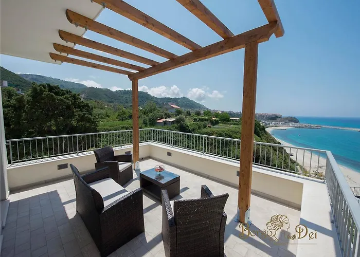 Borgo Degli Dei - Poseidone 4*